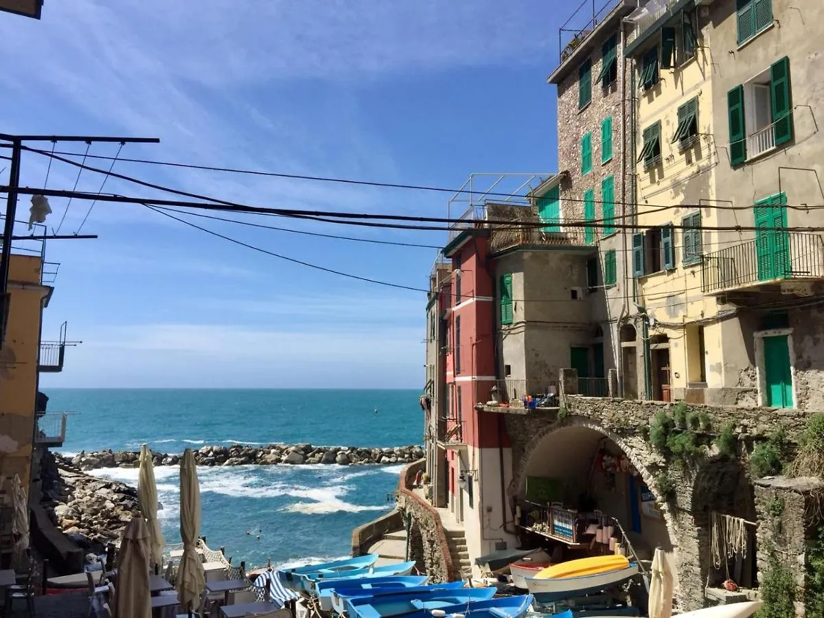 Sara Apartment, Comfort&lateral sea view Riomaggiore Apartamento